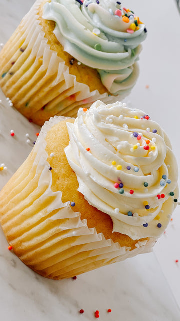 Classic Vanilla Cupcakes